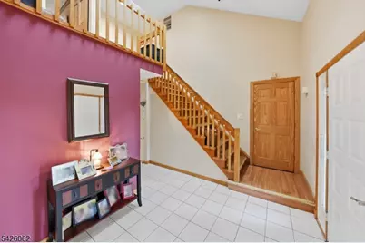 121 W Hill Rd, Woodbridge Township, NJ 07067 - Photo 8