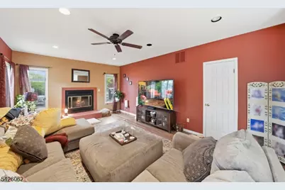 121 W Hill Rd, Woodbridge Township, NJ 07067 - Photo 24