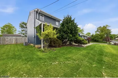 121 W Hill Rd, Woodbridge Township, NJ 07067 - Photo 12