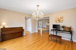 121 W Hill Rd, Woodbridge Township, NJ 07067 - Photo 32
