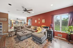 121 W Hill Rd, Woodbridge Township, NJ 07067 - Photo 22