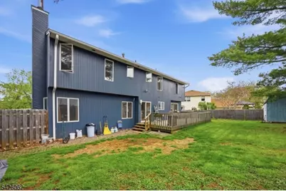 121 W Hill Rd, Woodbridge Township, NJ 07067 - Photo 14