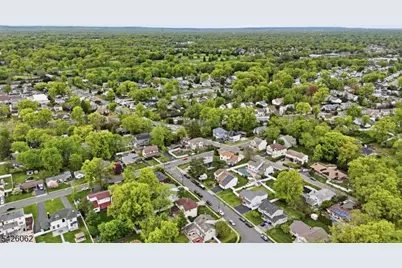 121 W Hill Rd, Woodbridge Township, NJ 07067 - Photo 12