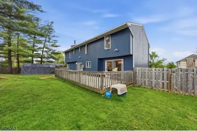 121 W Hill Rd, Woodbridge Township, NJ 07067 - Photo 26