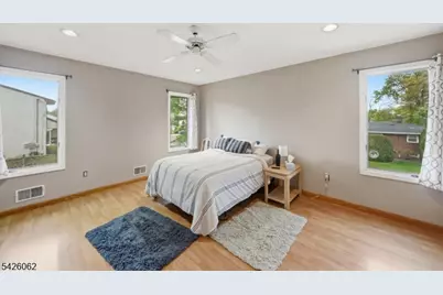 121 W Hill Rd, Woodbridge Township, NJ 07067 - Photo 2