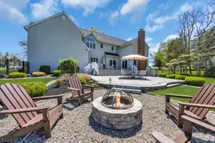 1 Berkshire Ct, Clinton Township, NJ 08833 - Photo 4
