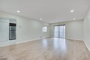 1314 Edison Glen Terrace, Edison, NJ 08837 - Photo 6