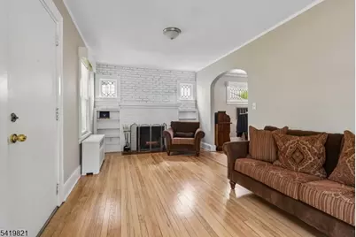 1089 Field Ave, Plainfield, NJ 07060 - Photo 8