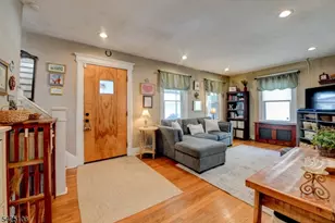 157 Berwyn St, Roselle Park, NJ 07204 - Photo 4