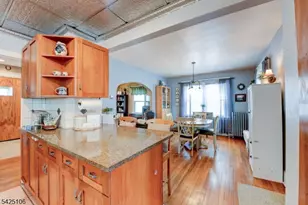 157 Berwyn St, Roselle Park, NJ 07204 - Photo 12