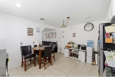 270 Westervelt Pl, Lodi, NJ 07644 - Photo 4