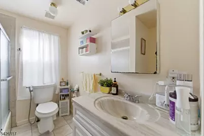 270 Westervelt Pl, Lodi, NJ 07644 - Photo 12