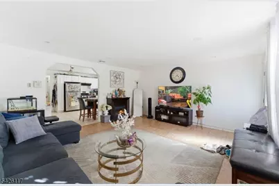 270 Westervelt Pl, Lodi, NJ 07644 - Photo 2