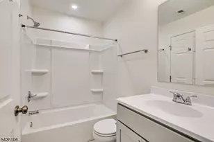 1233 Waterford Dr, Edison, NJ 08817 - Photo 20