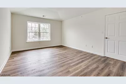 1233 Waterford Dr, Edison, NJ 08817 - Photo 18