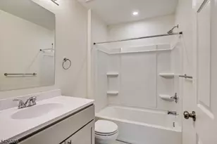1233 Waterford Dr, Edison, NJ 08817 - Photo 24