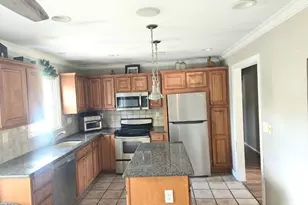 29 Belton St, Byram Township, NJ 07874 - Photo 2