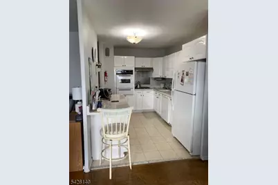 39 E 39th St #7R, Paterson, NJ 07514 - Photo 6