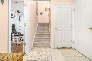 20 Chesterfield Ct, Raritan Township, NJ 08822 - Photo 22