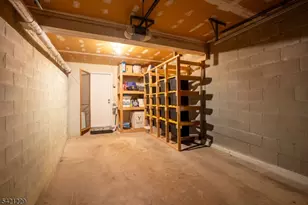 66 Kingsberry Dr, Franklin Township, NJ 08873 - Photo 22