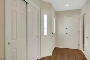 18 Cable Ct, Montville Township, NJ 07045 - Photo 2