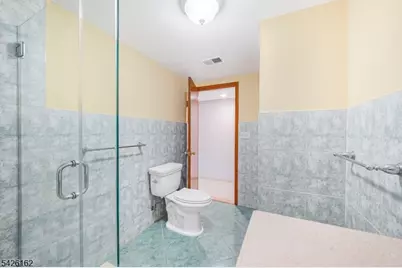 172 Chestnut St, Newark, NJ 07105 - Photo 30