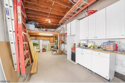172 Chestnut St, Newark, NJ 07105 - Photo 32