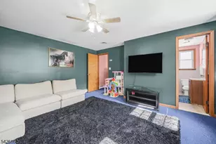 172 Chestnut St, Newark, NJ 07105 - Photo 16