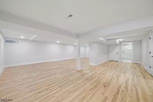 136 Irwin St, Springfield, NJ 07081 - Photo 32