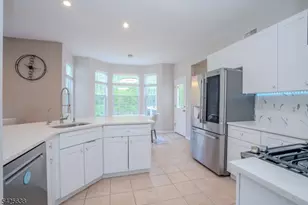23 Huntley Way, Bridgewater, NJ 08807 - Photo 16