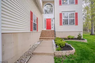 23 Huntley Way, Bridgewater, NJ 08807 - Photo 4