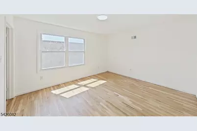 78 Beverly St, Newark, NJ 07108 - Photo 22