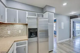 10 Wellington Ave, Woodbridge Township, NJ 07064 - Photo 16