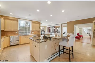 12 Butternut Ter, Kinnelon, NJ 07405 - Photo 8