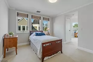 13 Franklin Pl, Morristown, NJ 07960 - Photo 20