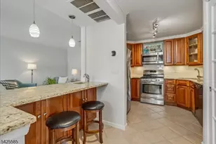13 Franklin Pl, Morristown, NJ 07960 - Photo 6