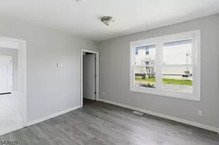 33 Lafayette St, Orange, NJ 07050 - Photo 10