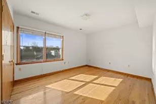 341 Rosehill Pl, Elizabeth, NJ 07202 - Photo 16