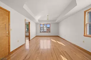 341 Rosehill Pl, Elizabeth, NJ 07202 - Photo 4