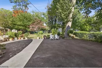 74 Forest St #1, Montclair, NJ 07042 - Photo 22