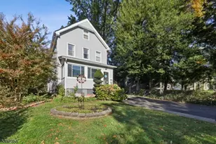 74 Forest St, Montclair, NJ 07042 - Photo 2