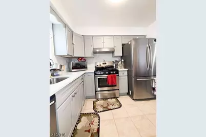 111 Pennsylvania Ave, Newark, NJ 07114 - Photo 22