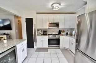 15 Cross St, Dover, NJ 07801 - Photo 6