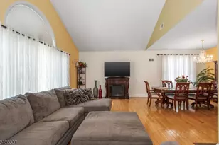 71 Parker Ave, Hawthorne, NJ 07506 - Photo 4