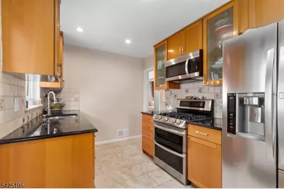 61 Highland Ave, Bergenfield, NJ 07621 - Photo 10