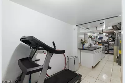 61 Highland Ave, Bergenfield, NJ 07621 - Photo 22