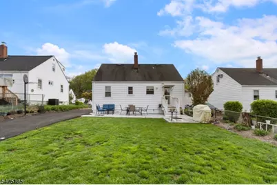 61 Highland Ave, Bergenfield, NJ 07621 - Photo 26