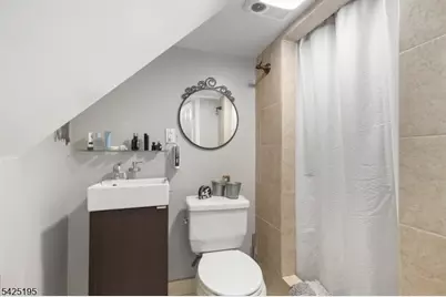 61 Highland Ave, Bergenfield, NJ 07621 - Photo 20