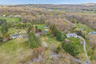 46 Sutton Rd, Tewksbury Township, NJ 08833 - Photo 4
