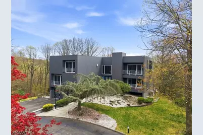 36 Fox Ledge Rd, Kinnelon, NJ 07405 - Photo 2